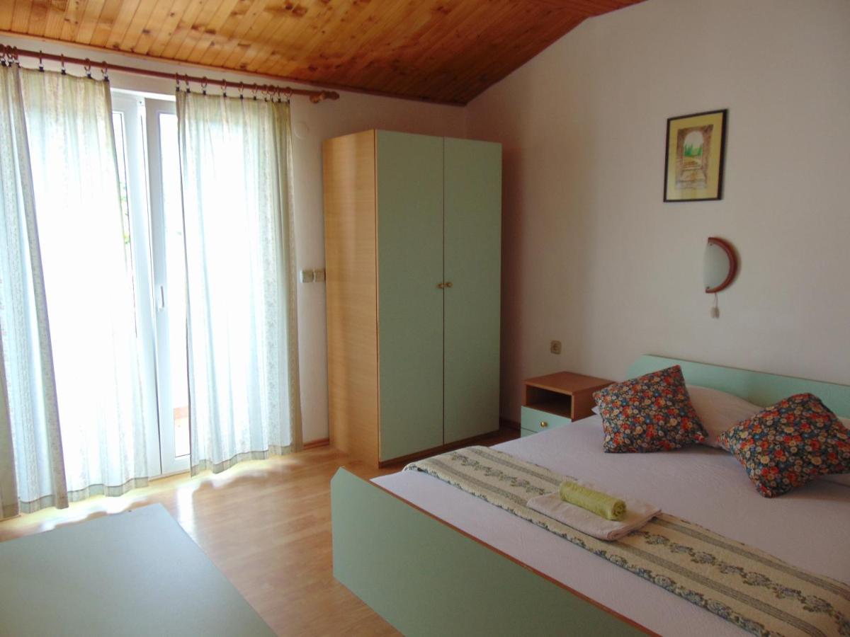 Apartments & Rooms Mila Banjol Exterior photo