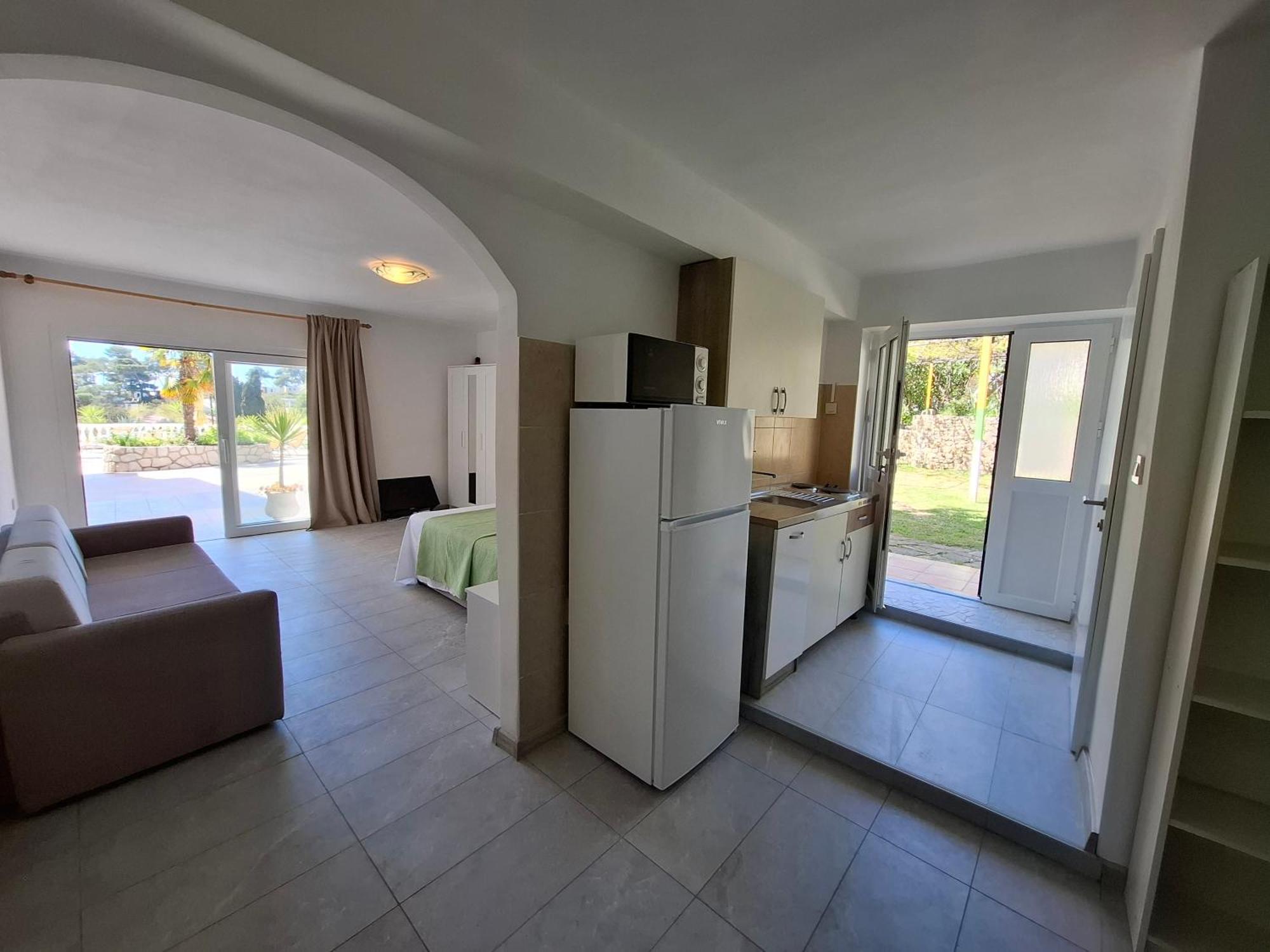 Apartments & Rooms Mila Banjol Exterior photo